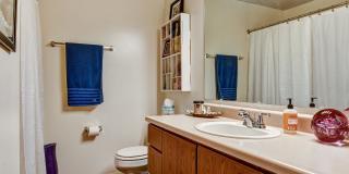 Hickory Knoll Apartments - Affordable Housing Gallery 19