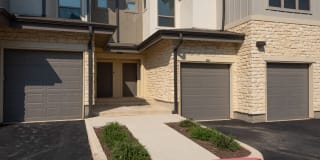 Ironridge at Hill Country Village Gallery 95