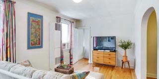 1005 Grove Avenue Gallery 9