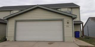 Spacious Town home for rent! Gallery 1