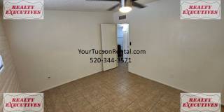 April Move in Special - Country Club & Fort Lowell area - 2 Beds 1 bath with AC Gallery 21