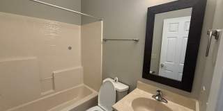 4 Bedroom, 3 Bath Duplex in CrossKeys! Gallery 23