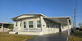 315 50th Ave. Plz. West Gallery 1