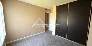 Spacious Elk Grove 3bd/2ba Triplex with Backyard Gallery 10