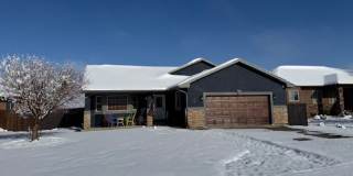 ALL PROSPECTIVE TENANTS MUST SUBMIT A $58 NON-REFUNDABLE APPLICATION FEE PER APPLICANT ONLINE AND BE PRE-QUALIFIED PRIOR TO ANY SHOWINGS Gallery 1