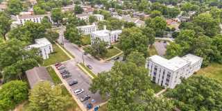 Laurel Court Apartments Gallery 12