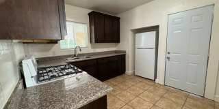 Cute 2 Bedroom, 1 Bathroom Cottage Gallery 20