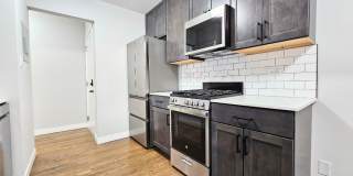 528 W Oakdale Gallery 3