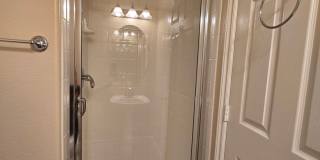 An Amazing NW Home! Over 3300 sq ft w/ pool & spa! Must see! Gallery 18