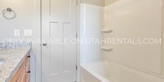 76 W 400 S Gallery 18