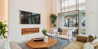 Solis Midtown Gallery 34