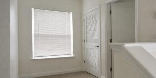 2128 W WALNUT STREET Gallery 10