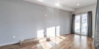 2045 N COLLEGE AVENUE Gallery 11