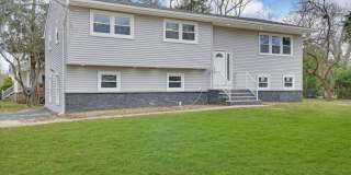 280 Oakley Avenue Gallery 1