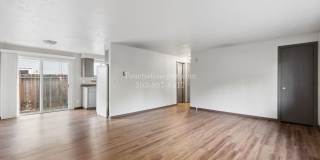 Comfortable Canby 2 Bed Apartment with Patio Access & Two Parking Spaces Gallery 1
