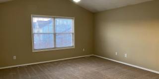 Very sharp 3 BR, 2.5 bathroom,  updated appliances, hardwood flooring Gallery 19