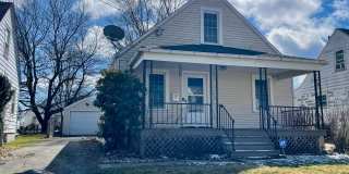 PERFECT 2 Story, 2 Bedroom Home! Gallery 1