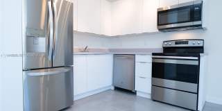 120 NE 71st St Gallery 2