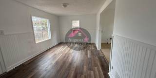 Spacious 2BD Home for Rent in Merkel! Gallery 1