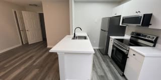 803 6th Avenue South - Apt A Gallery 1