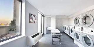 2763 Morris Avenue Gallery 8