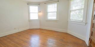 Large Centrally Located Home for Rent! Gallery 23