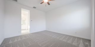 Beautiful 4 bedroom plus den home in Aloravita Gallery 29