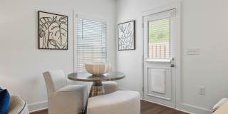 Stylish Home with Luxury Finishes Stylish Home with Luxury Finishes Gallery 3