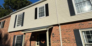 Adorable Two Bedroom in South Park! Adorable Two Bedroom in South Park! Gallery 1