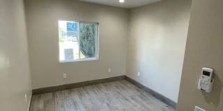 Newly converted 1 Bed, 1 Bath Gallery 7