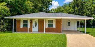 Charming 3-Bedroom Home in the Heart of Gulfport Gallery 1