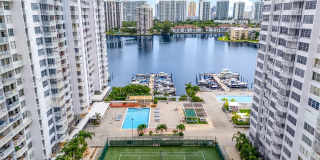 18011 Biscayne Blvd Gallery 22
