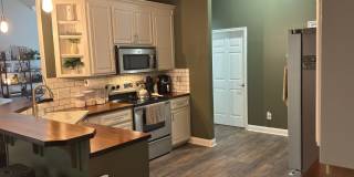 4301 Summer Hill Pl Gallery 1