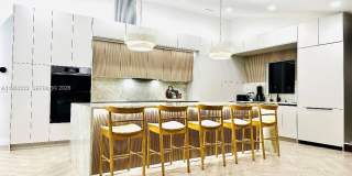 2475 NW 25th St Gallery 4