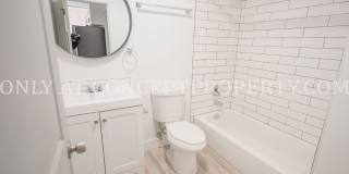 Beautifully Remodeled Apartment Home with Washer/Dryer in-Unit and Luxury Finishes! Gallery 93