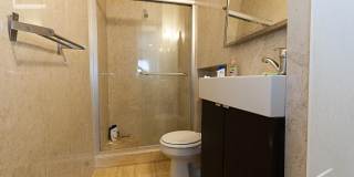 Unique Luxury in Heart of Coolidge Corner! Near T, Trader Joes, perfect for BU Students and Working Pros alike! Gallery 10