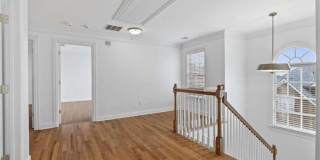 1711 Summit Glen Lane NE Gallery 37