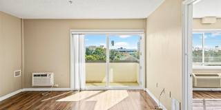 406 S CEDAR AVENUE Gallery 10