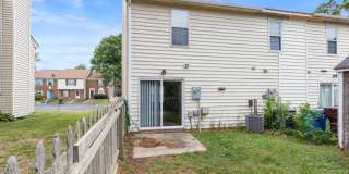 Greenbrier Living Near Shopping, Dining & Major Chesapeake Conveniences at this COMPLETELY REHABBED 2BR, 1.5BA Townhouse! Gallery 22