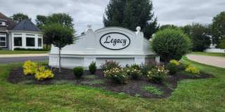 624 Heritage Square Gallery 1