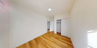 1729 Arch Street Gallery 17