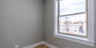 6239 N Western Avenue Gallery 23