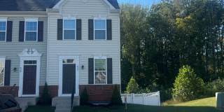 TOWNHOUSE IN RAPPAHANNOCK LANDING-FREDERICKSBURG (STAFFORD COUNTY) Gallery 1