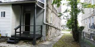 819 E 41st St Gallery 10