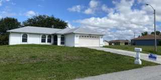 1820 Northeast 19th Place Gallery 1