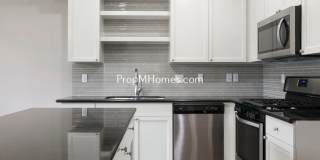 Stunning Craftsmanship In this Three Bedroom Townhome In Damascus! Gallery 1