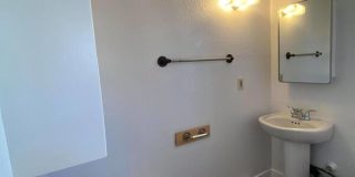 326 East Saint Vrain Street - 1 Gallery 6