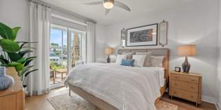 The Vivien Gallery 15