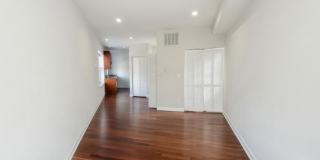 2048 W Touhy Gallery 6