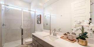 Fully furnished home! 3/2 plus a separate casita! Gallery 19